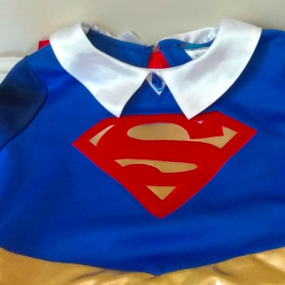 Costume - Picture 3 of 7